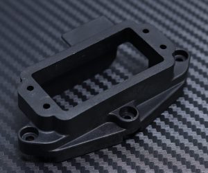 Plastic Throttle Servo Brace for Mayako MX8 (-21)